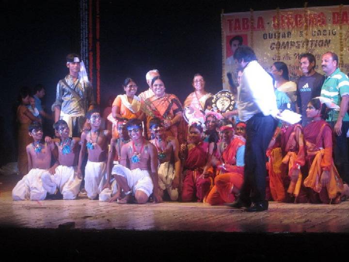 1e prijs danscompetitie voor scholen 2011
